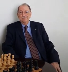 Heróis de Curar: Dr. João Carlos Thomson recebe medalha da AMP